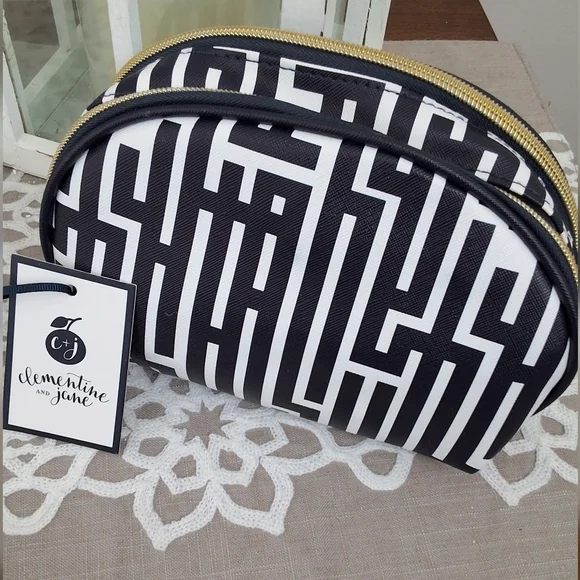 Clementine & Jane & E.L.F. NWT, Cosmetic Case & Travel Brushes - Picture 3 of 9